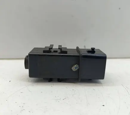 Hyundai i40 Glow plug pre-heat relay 368332A000