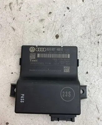 Audi Q3 8U Gateway control module 8U0907468E