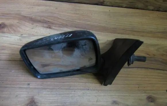 Ford Escort Front door electric wing mirror c99za 0117333