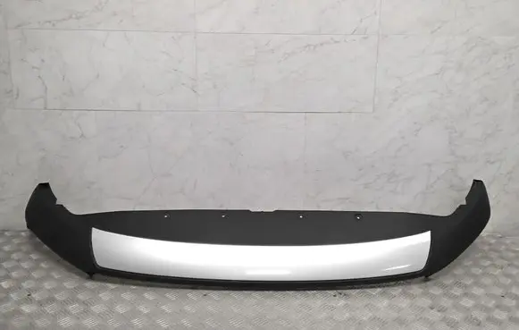 Volvo XC40 Front bumper lip 32136097