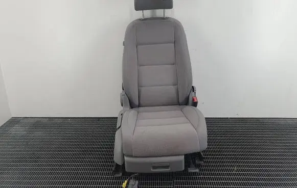 Volkswagen Golf V Front passenger seat 
