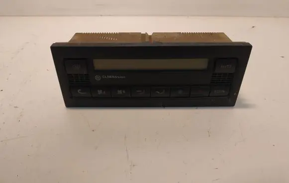 Volkswagen PASSAT B5 Climate control unit 5HB00761700