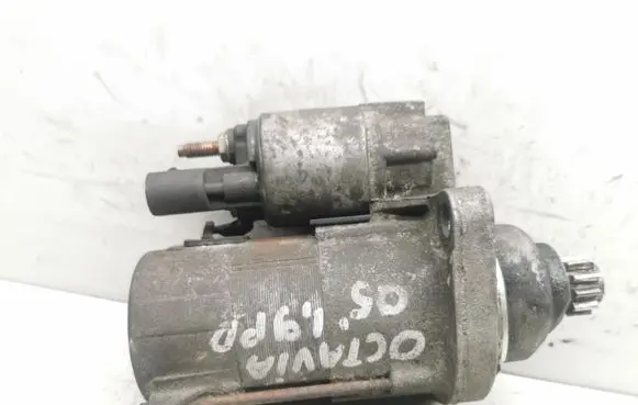 Skoda Octavia Mk2 (1Z) Starter motor 02M911023N