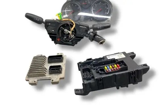 Opel Corsa D Engine ECU kit and lock set 55576682 12636386 86AAPH54930900NV