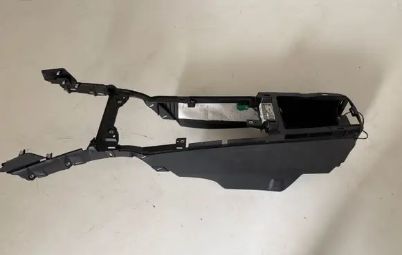 Ford Mustang VI Center console GR3B63045A06 GR3B63045A06CK3ZHE