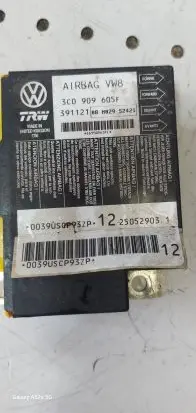 Volkswagen PASSAT B6 Airbag control unit/module 3C0909605F 25052903 0039USCP93ZP