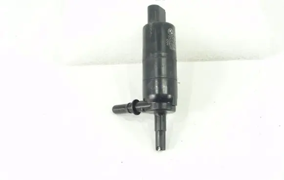 BMW X5 E70 Windscreen/windshield washer pump 721779202