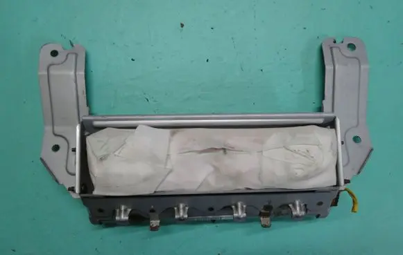 Passenger airbag