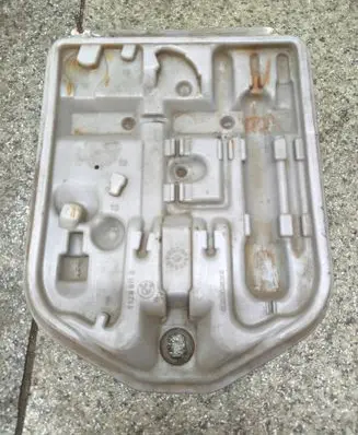BMW 3 E30 Tool box 11289110