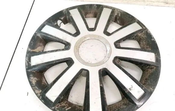 Toyota Previa (XR30, XR40) II R15 wheel hub/cap/trim 