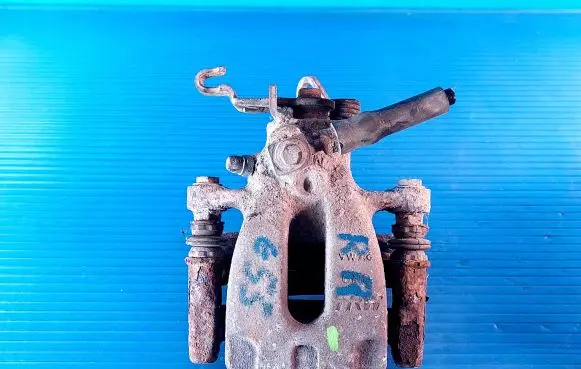 Skoda Octavia Mk3 (5E) Rear brake caliper 5Q0615424A