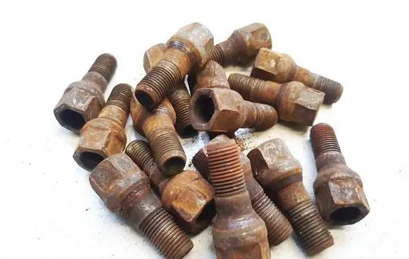 Peugeot Partner Nuts/bolts 