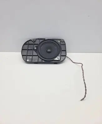 BMW 5 F10 F11 Parcel shelf speaker 9239184 02MAY13