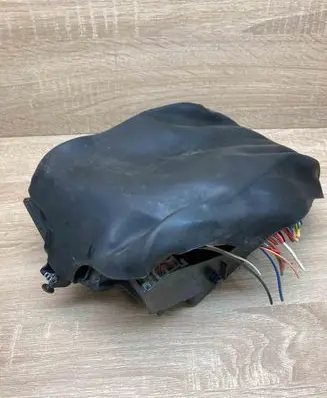 Renault Scenic I Fuse module 8200029340A S108502510C