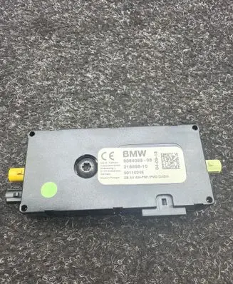 BMW 5 G30 G31 G38 Aerial antenna amplifier 9384055