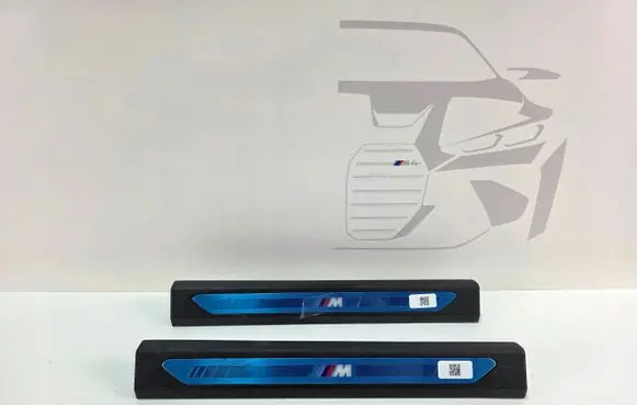 BMW X7 G07 Sill/side skirt trim 