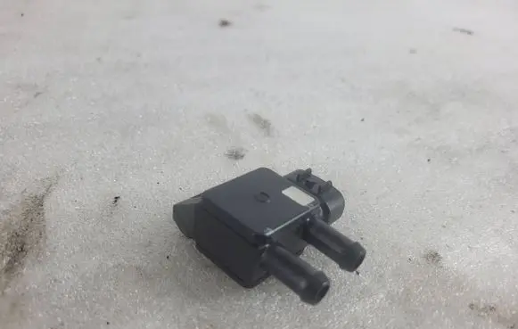 KIA Ceed Exhaust gas pressure sensor 392102A800 8M25 1220