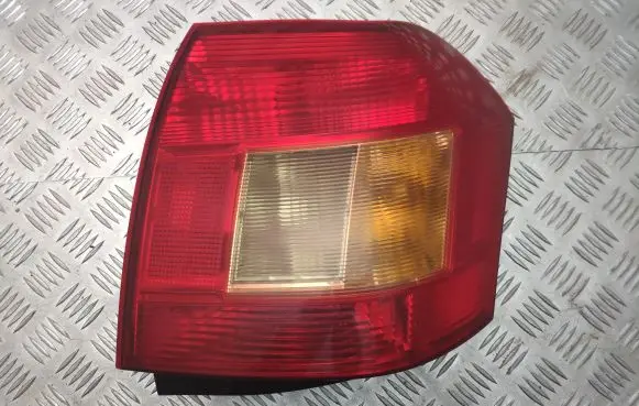 Toyota Corolla E120 E130 Rear/tail lights 1381