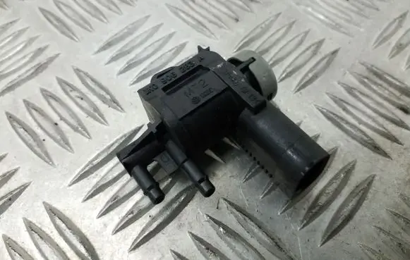 Audi A3 S3 A3 Sportback 8P Turbo solenoid valve 1K0906283A