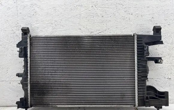 Opel Astra J Coolant radiator 630726 371567 2020W32