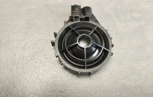 Audi A3 S3 8V Front door speaker 8V0035398A