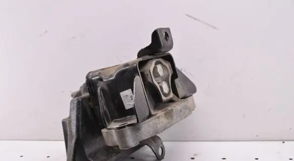 KIA Optima Engine mount bracket