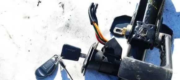 Renault Laguna I Ignition lock 