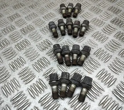 Audi A5 Nuts/bolts WHT002438