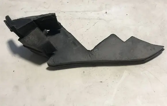 Opel Astra J Other engine bay part 13327277