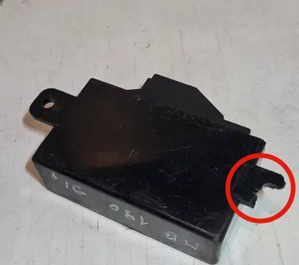 Mercedes-Benz E W124 Seat control module 0008206226 SG601645