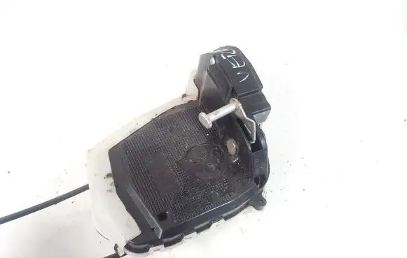 Subaru XV Rear door lock