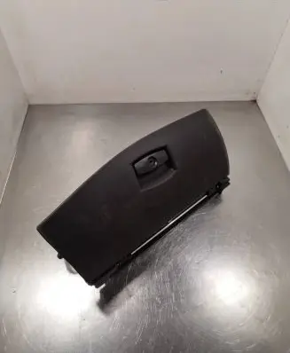 BMW 5 E60 E61 Glove box 7034080 121451