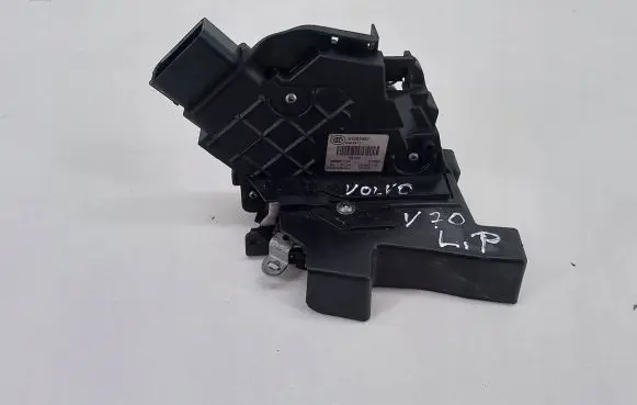 Volvo V70 Front door lock 31253657
