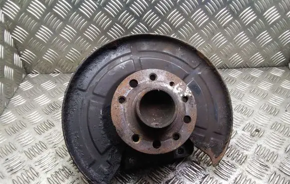 Opel Zafira B Rear wheel hub