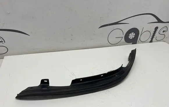 Under headlight/headlamp trim