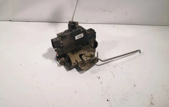 Audi A4 S4 B6 8E 8H Front door lock 4B1837015G