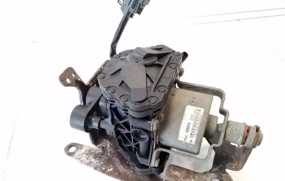 Tesla Model S Other engine bay part 03710106404 600635900A