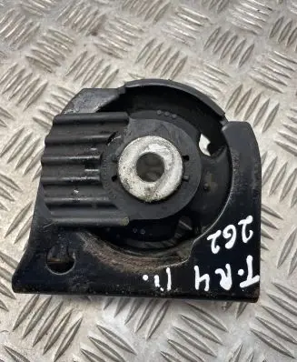 Toyota RAV 4 (XA30) Engine mount bracket 4910808