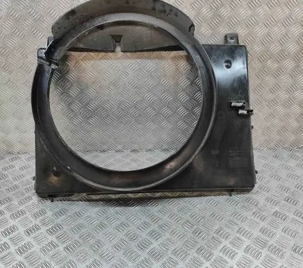 Chevrolet TrailBlazer Radiator cooling fan shroud 15170459