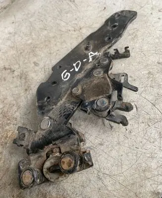 Ford C-MAX II Sliding door bottom rail 