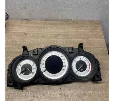 Mercedes-Benz C W204 Speedometer (instrument cluster) A2049004609 A2C81592800