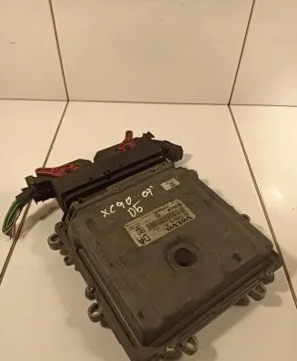 Volvo XC90 Engine control unit/module 30729826A 18942254 0281012103
