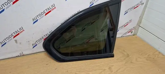 Rear side window