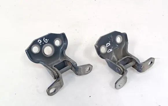 Subaru Outback (BT) Front door upper hinge I120032