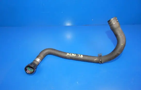 Volvo XC90 Engine coolant pipe/hose 31439749