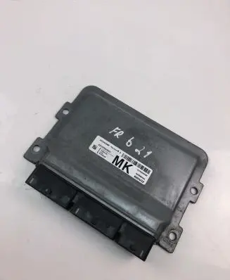 Renault Zoe Engine control unit/module 237D40399R