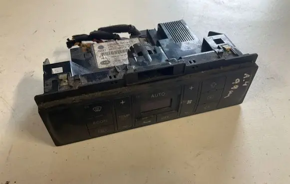 Audi A4 S4 B5 8D Climate control unit 8D0820043M 5HB00790805
