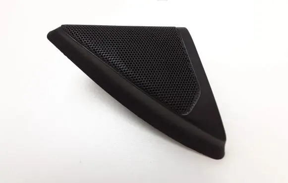 Front door high frequency speaker