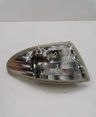 Ford Mondeo MK I Front indicator light 084311504R