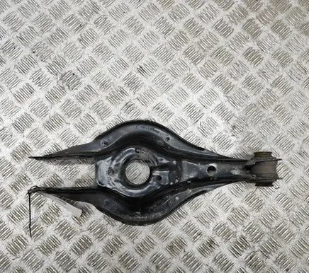 BMW 4 F36 Gran coupe Rear upper control arm/wishbone 6867540